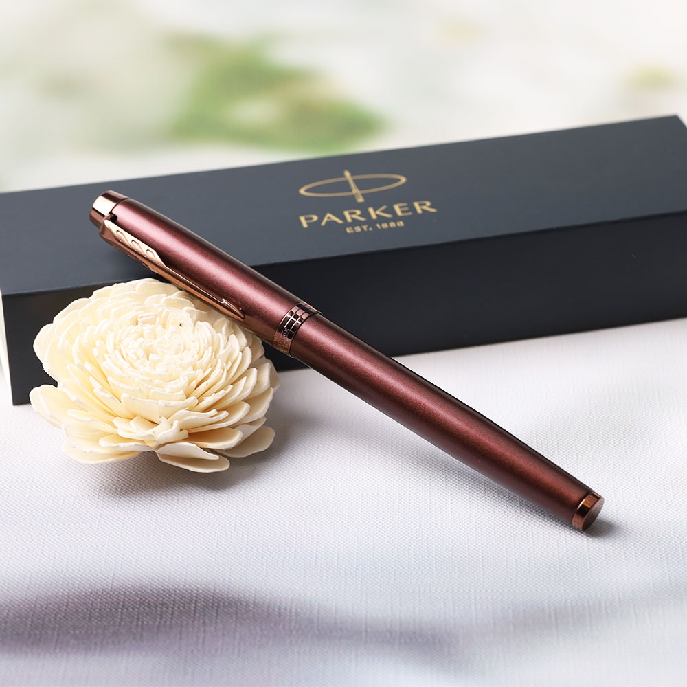 Parker IM Monochrome Burgundy