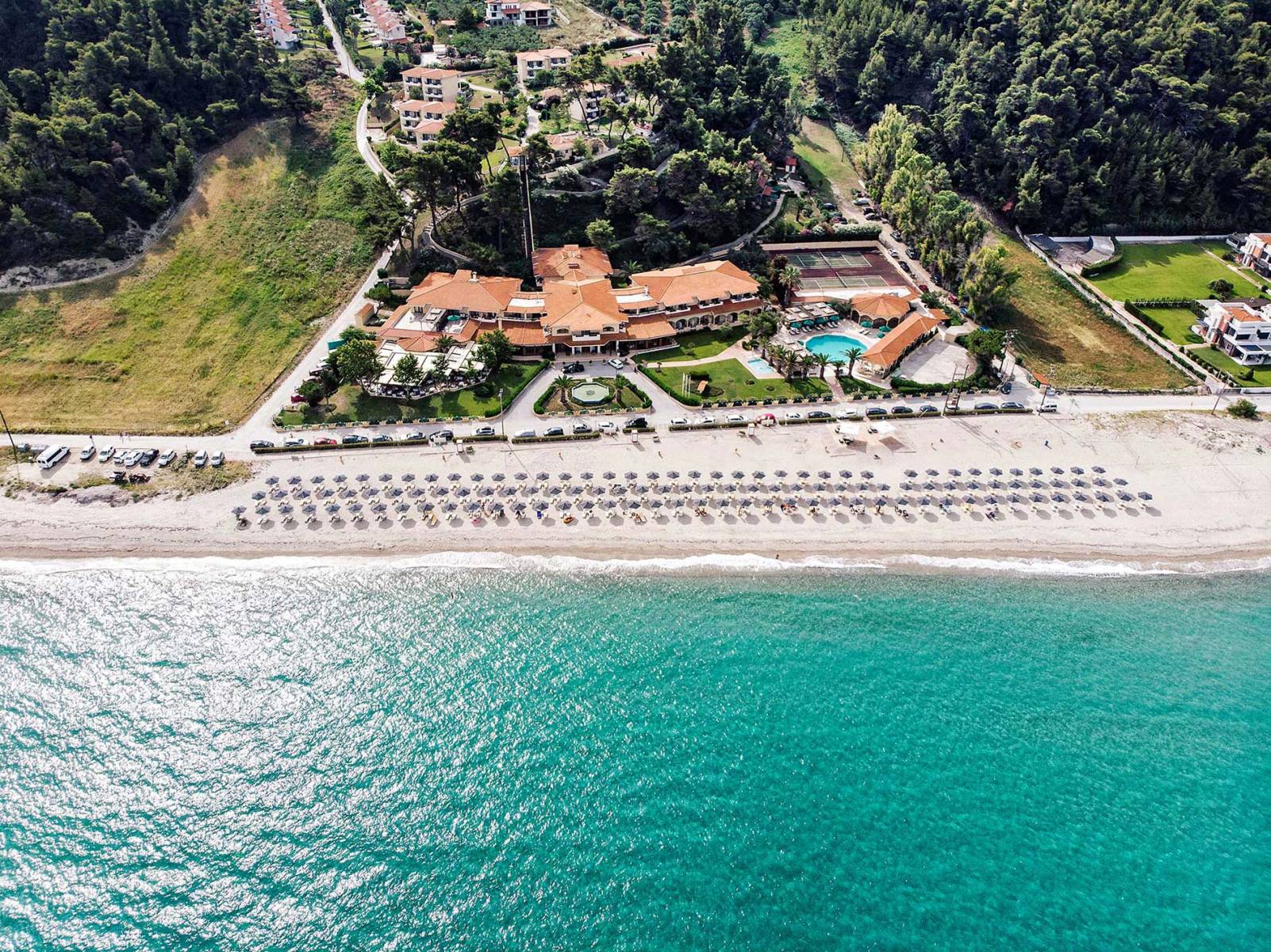 Ранни записвания: 5 нощувки със закуски и вечери в хотел Possidi Holidays 4*, Халкидики, Гърция през Май и Юни! Дете до 2.99г. - безплатно!